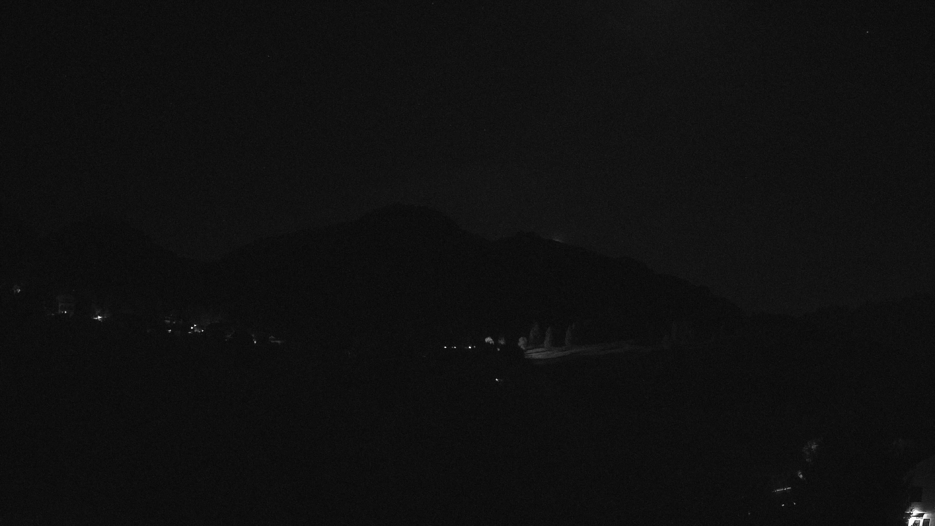 immagine della webcam nei dintorni di Nova Ponente: webcam Varena