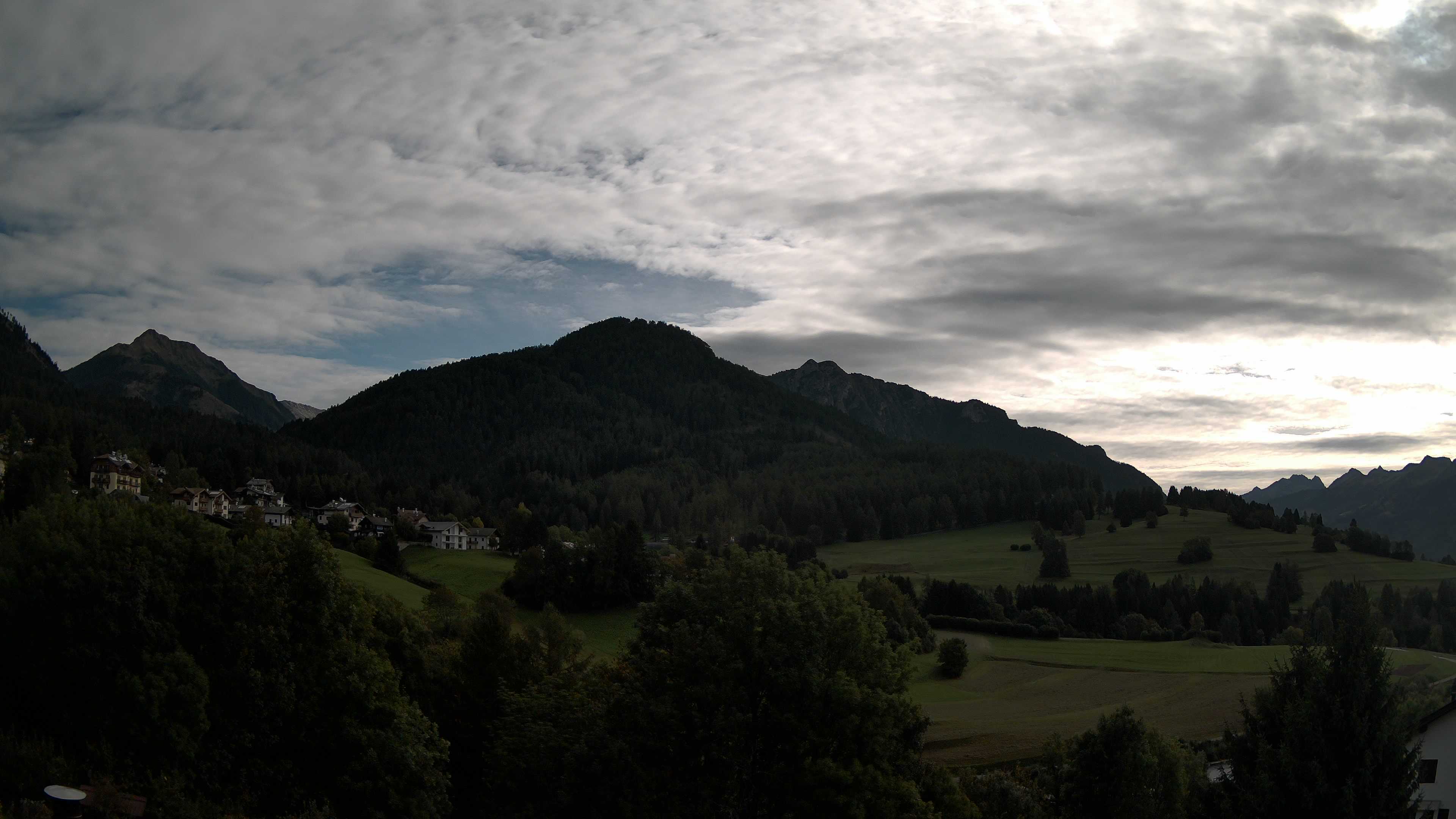 immagine della webcam nei dintorni di Cavalese: webcam Varena