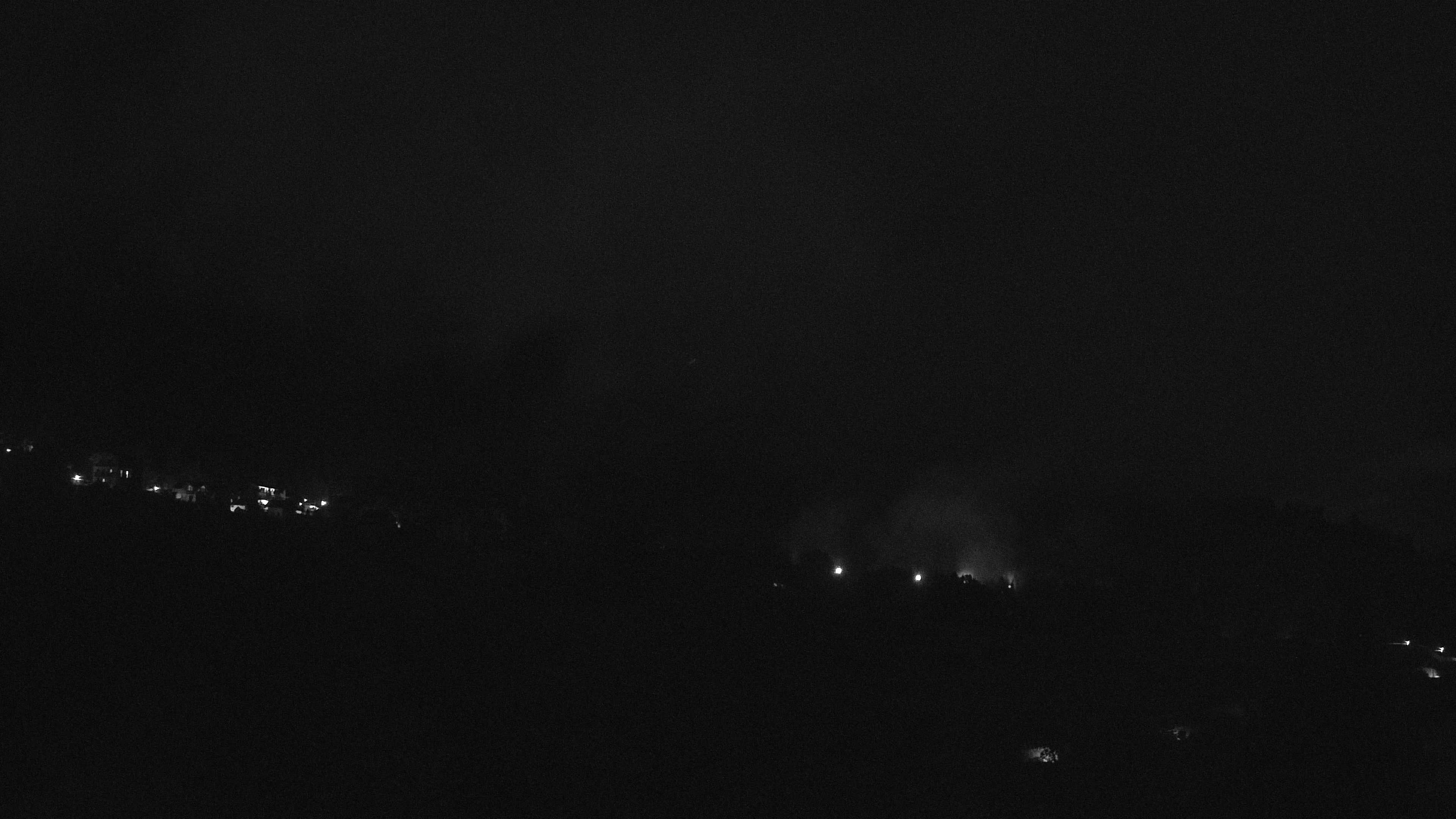 immagine della webcam nei dintorni di Caldaro sulla Strada del Vino: webcam Varena