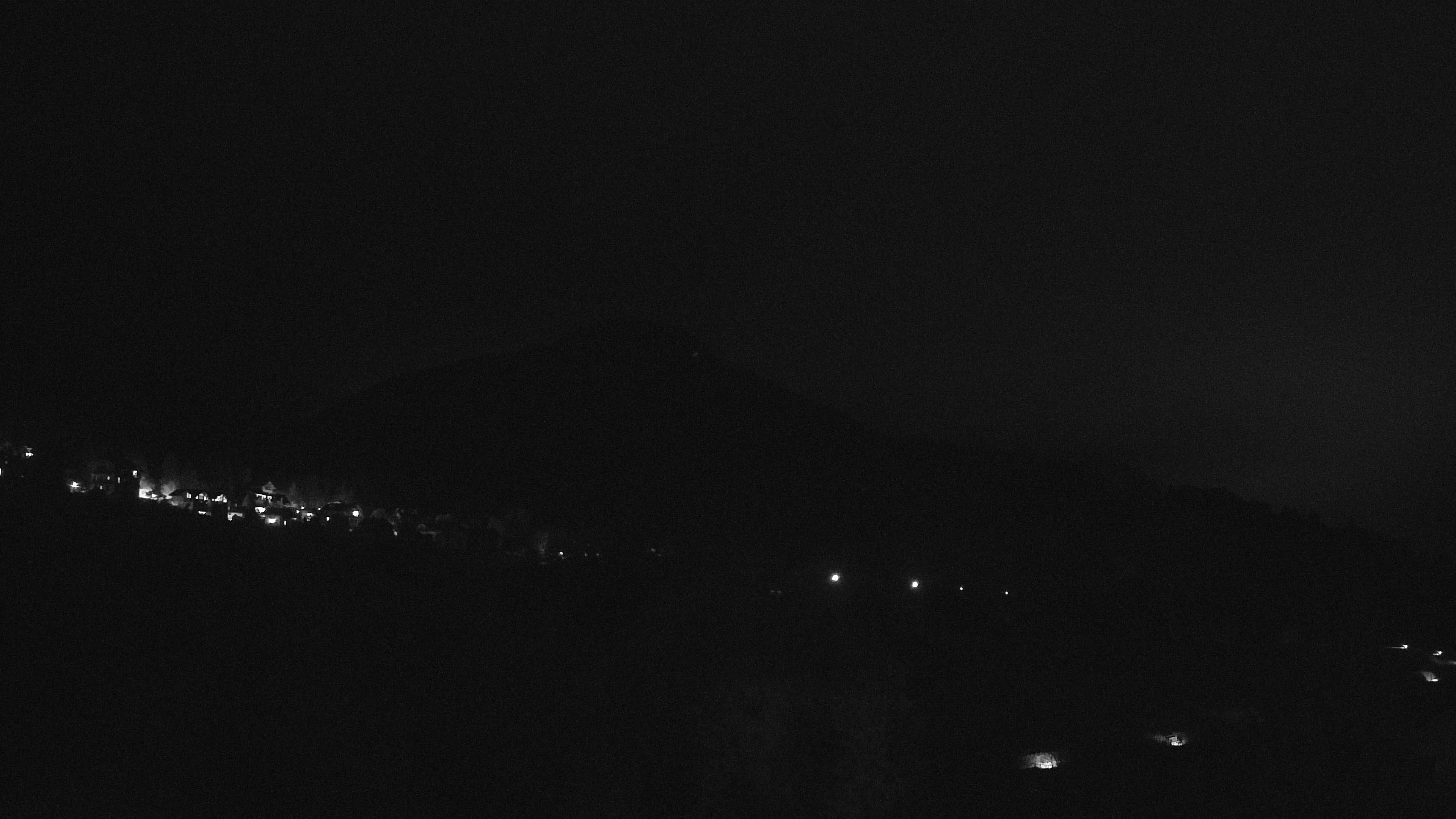 immagine della webcam nei dintorni di Bedollo: webcam Varena