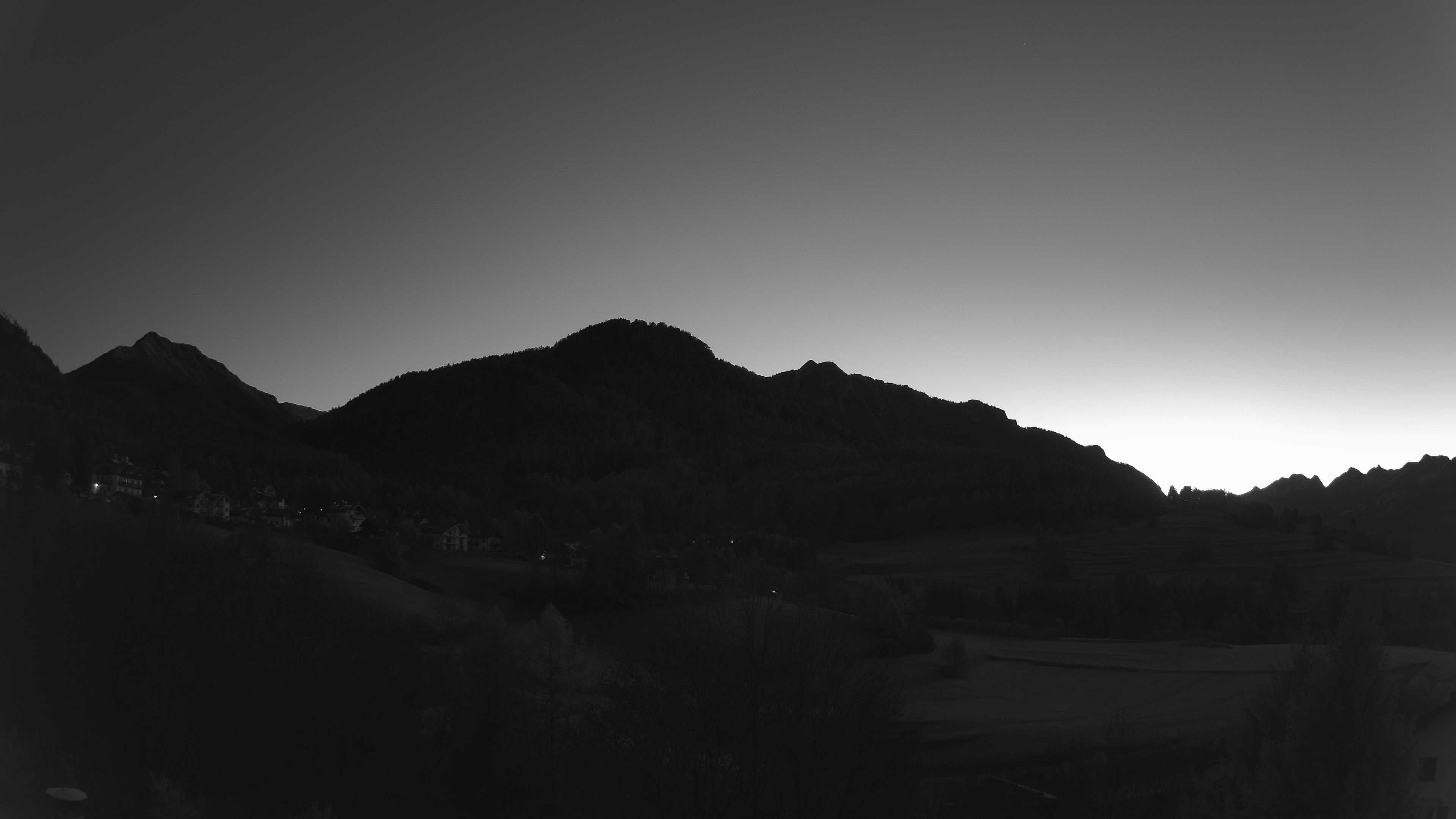 immagine della webcam nei dintorni di Obereggen: webcam Varena