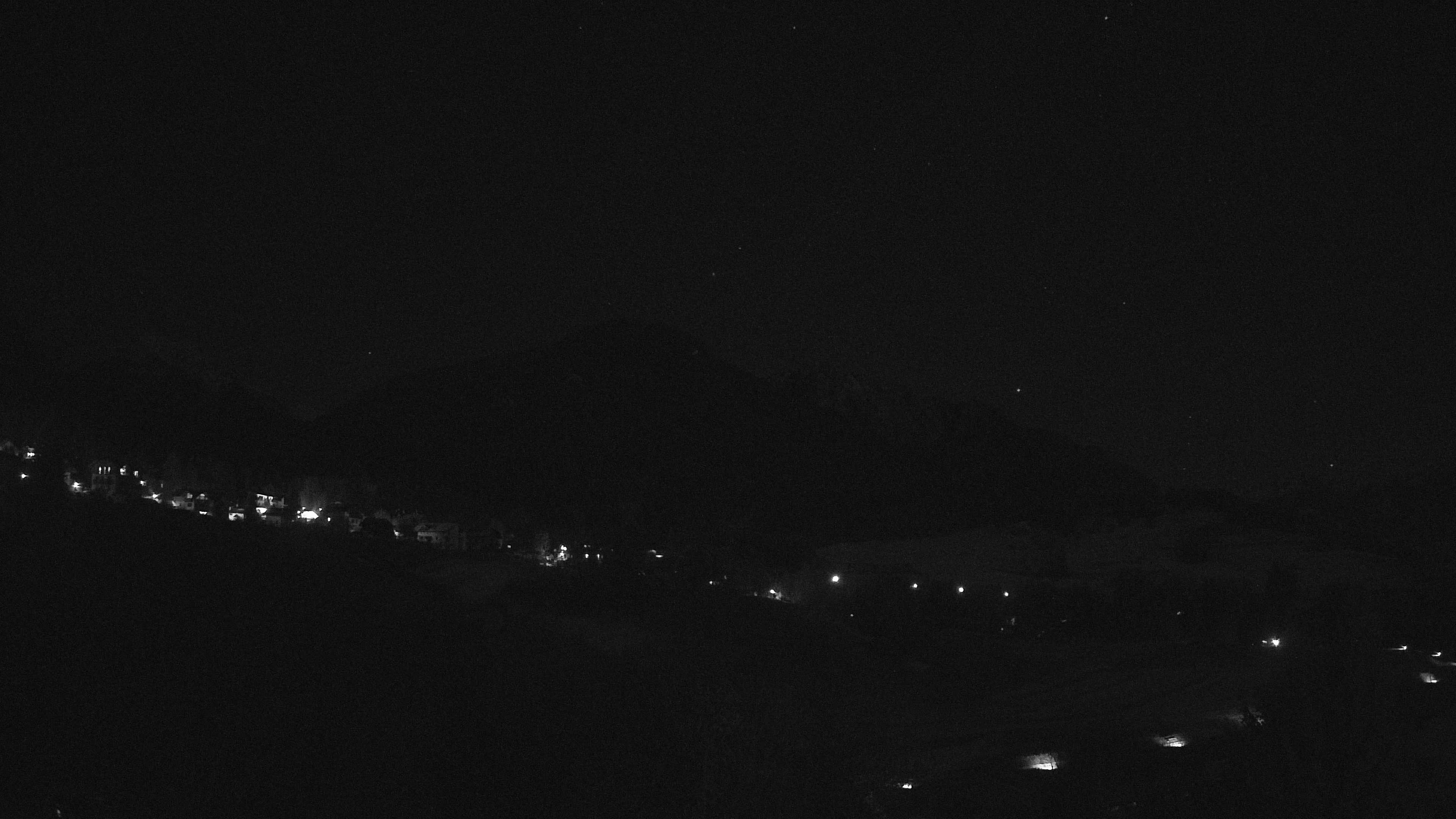 immagine della webcam nei dintorni di Cortaccia sulla Strada del Vino: webcam Varena