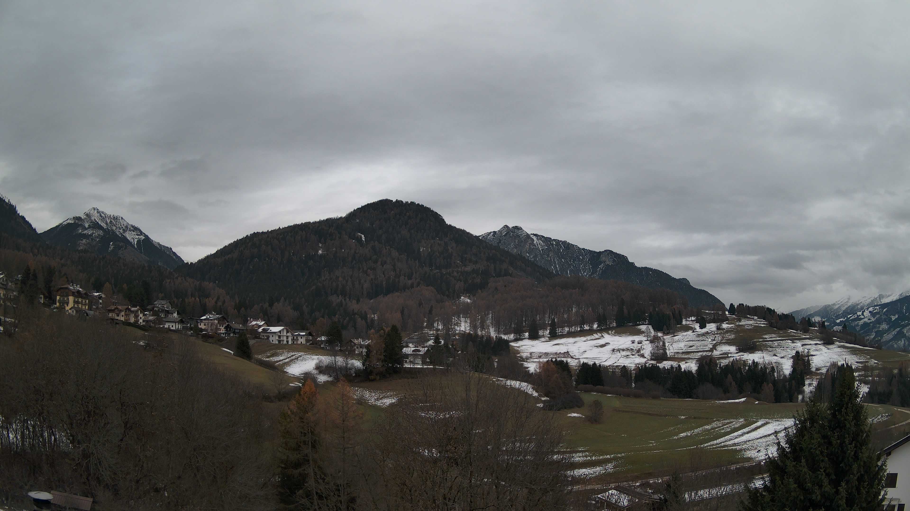 immagine della webcam nei dintorni di Cavalese: webcam Varena