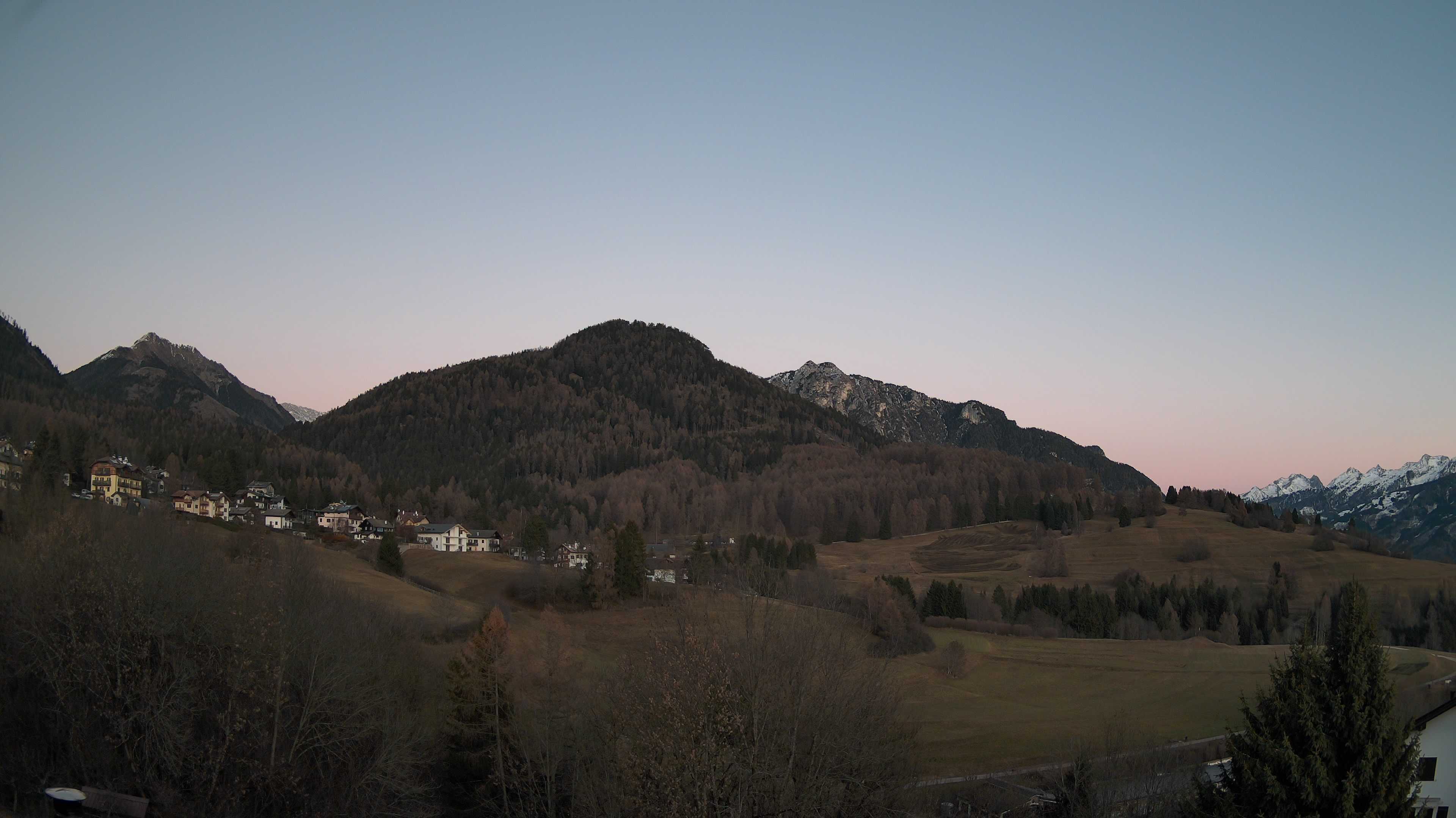 immagine della webcam nei dintorni di Cavalese: webcam Varena