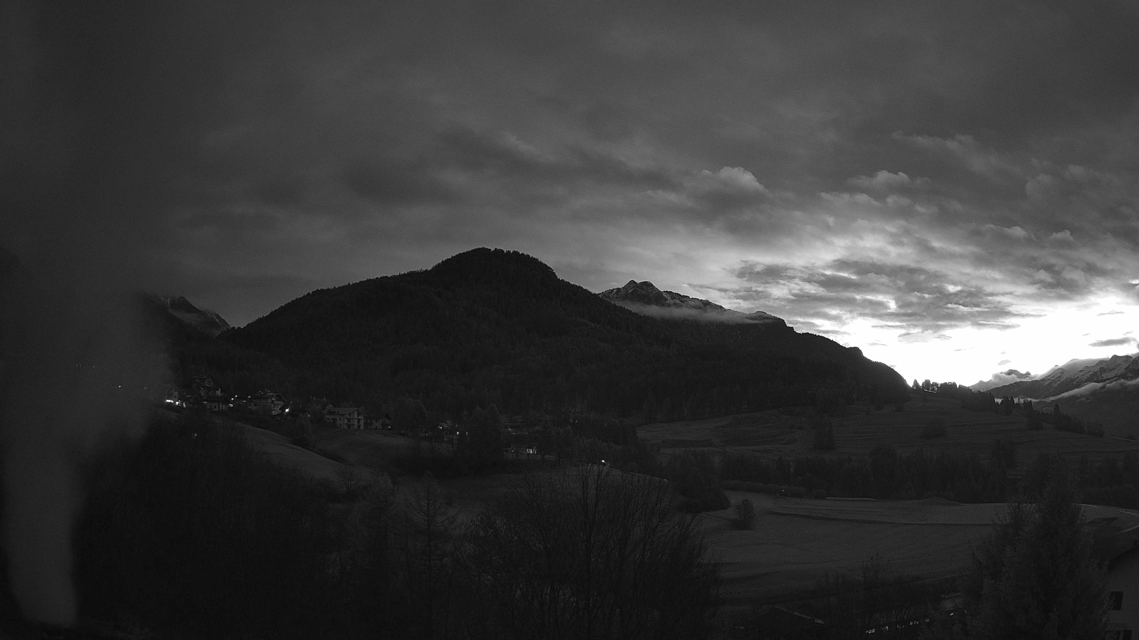 immagine della webcam nei dintorni di Cortaccia sulla Strada del Vino: webcam Varena