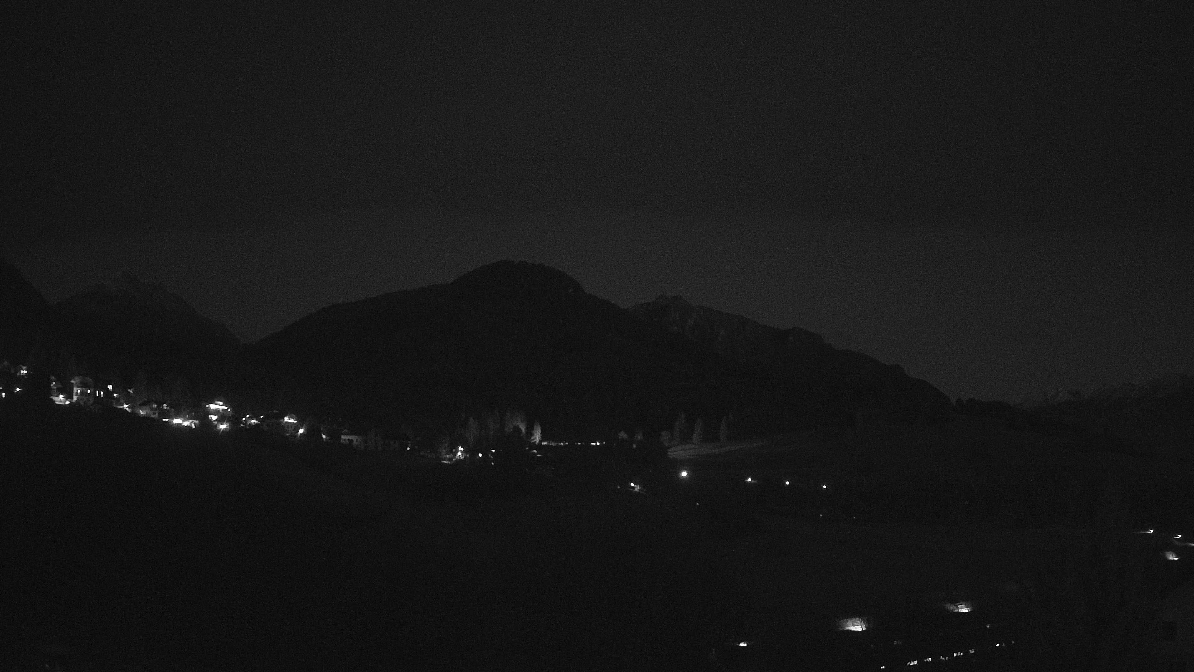 immagine della webcam nei dintorni di Cavalese: webcam Varena