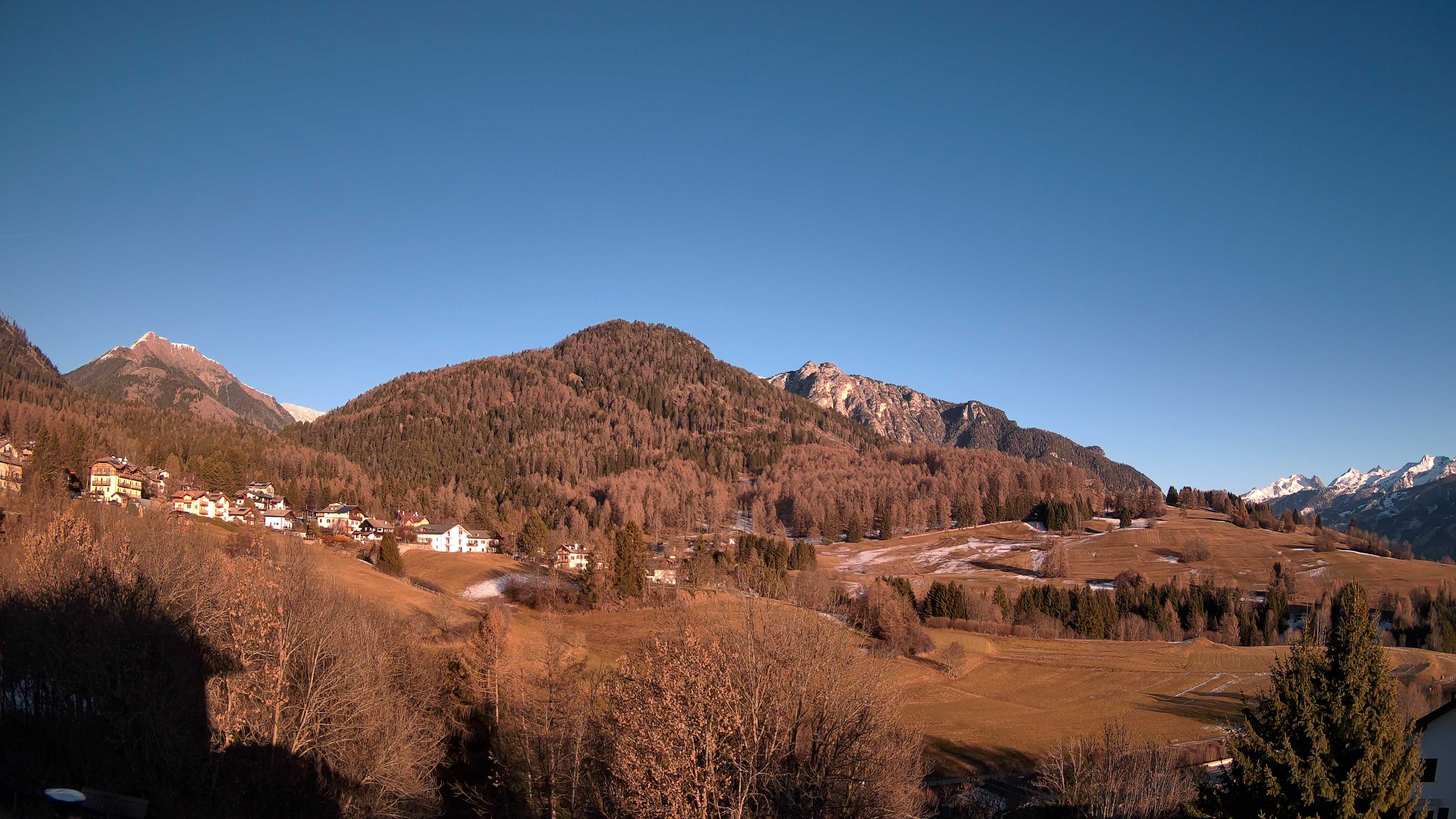 immagine della webcam nei dintorni di Ziano di Fiemme: webcam Varena
