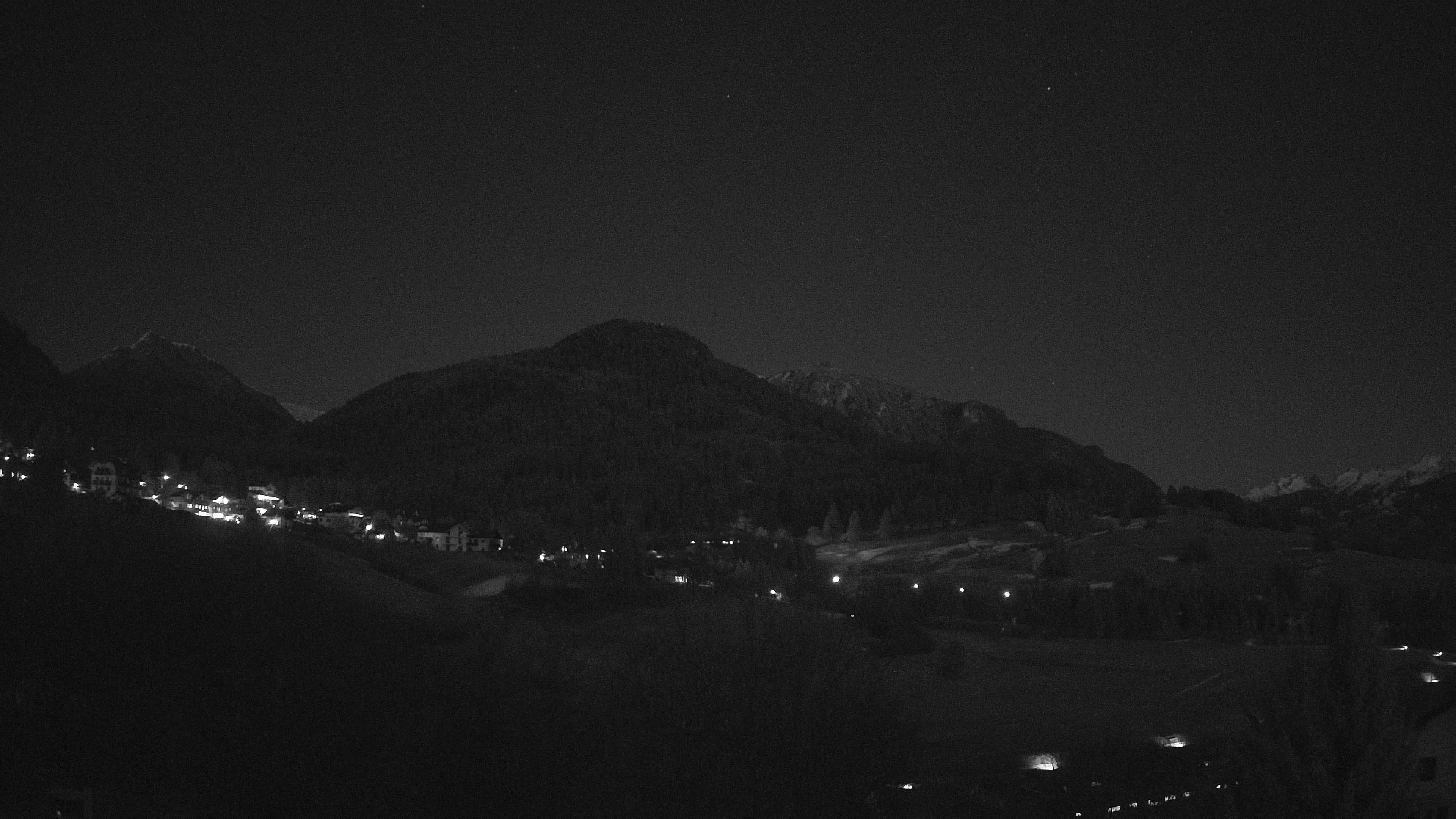 immagine della webcam nei dintorni di Ziano di Fiemme: webcam Varena