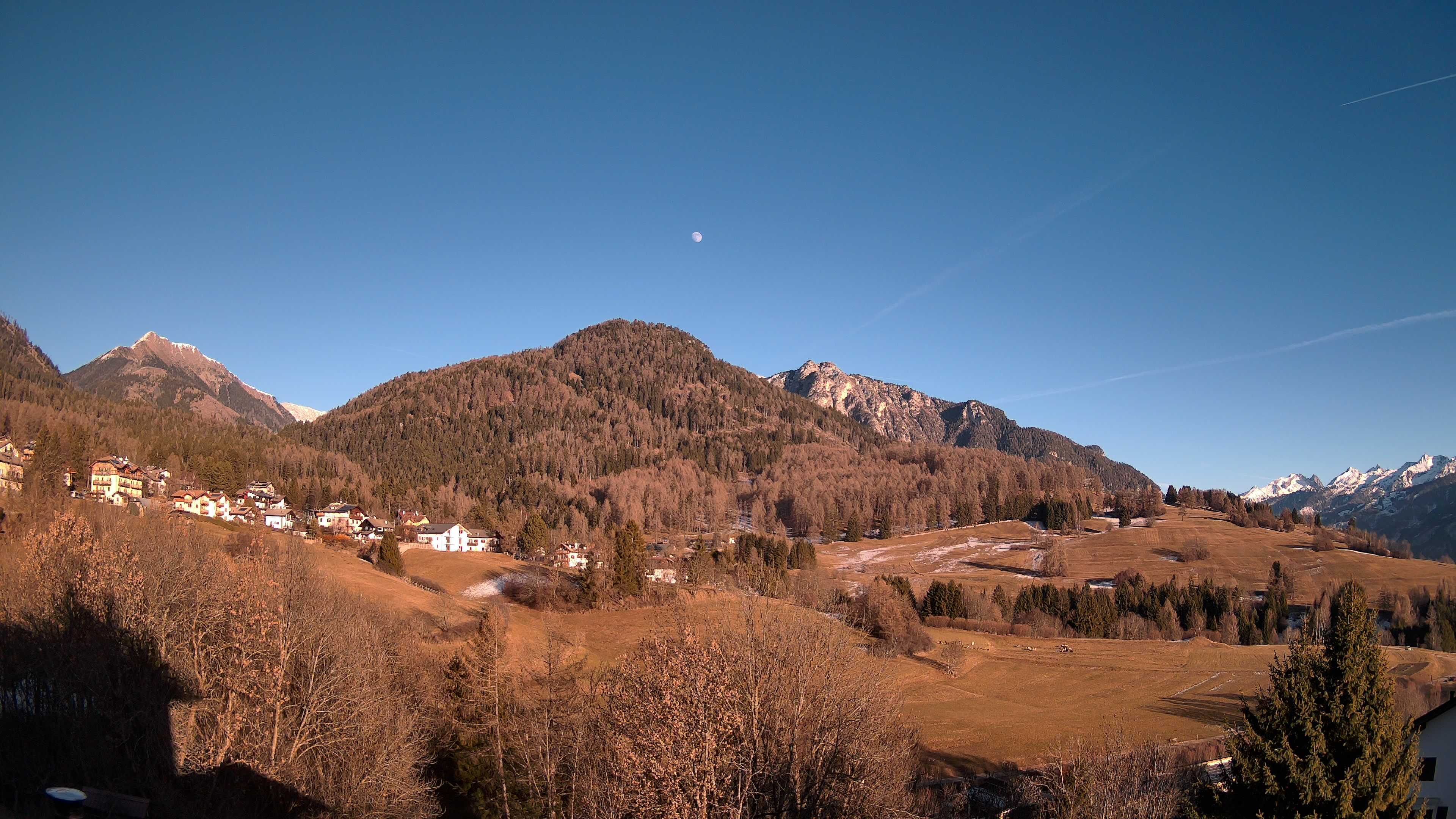 immagine della webcam nei dintorni di Alpe Cermis: webcam Varena