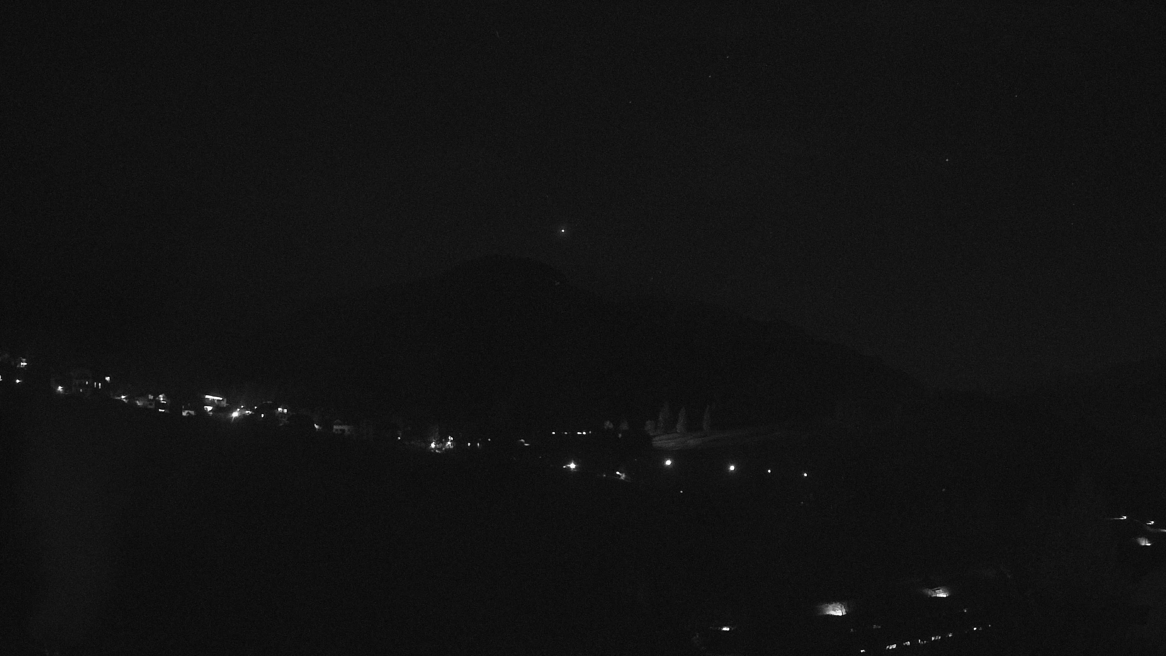 immagine della webcam nei dintorni di Cavalese: webcam Varena