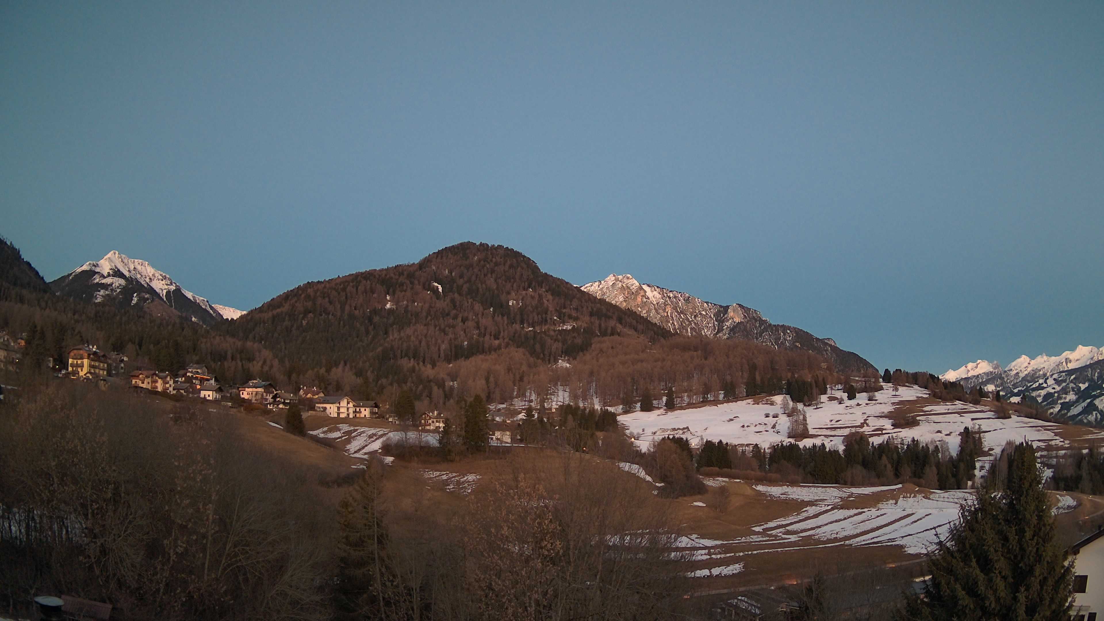 immagine della webcam nei dintorni di Alpe Cermis: webcam Varena