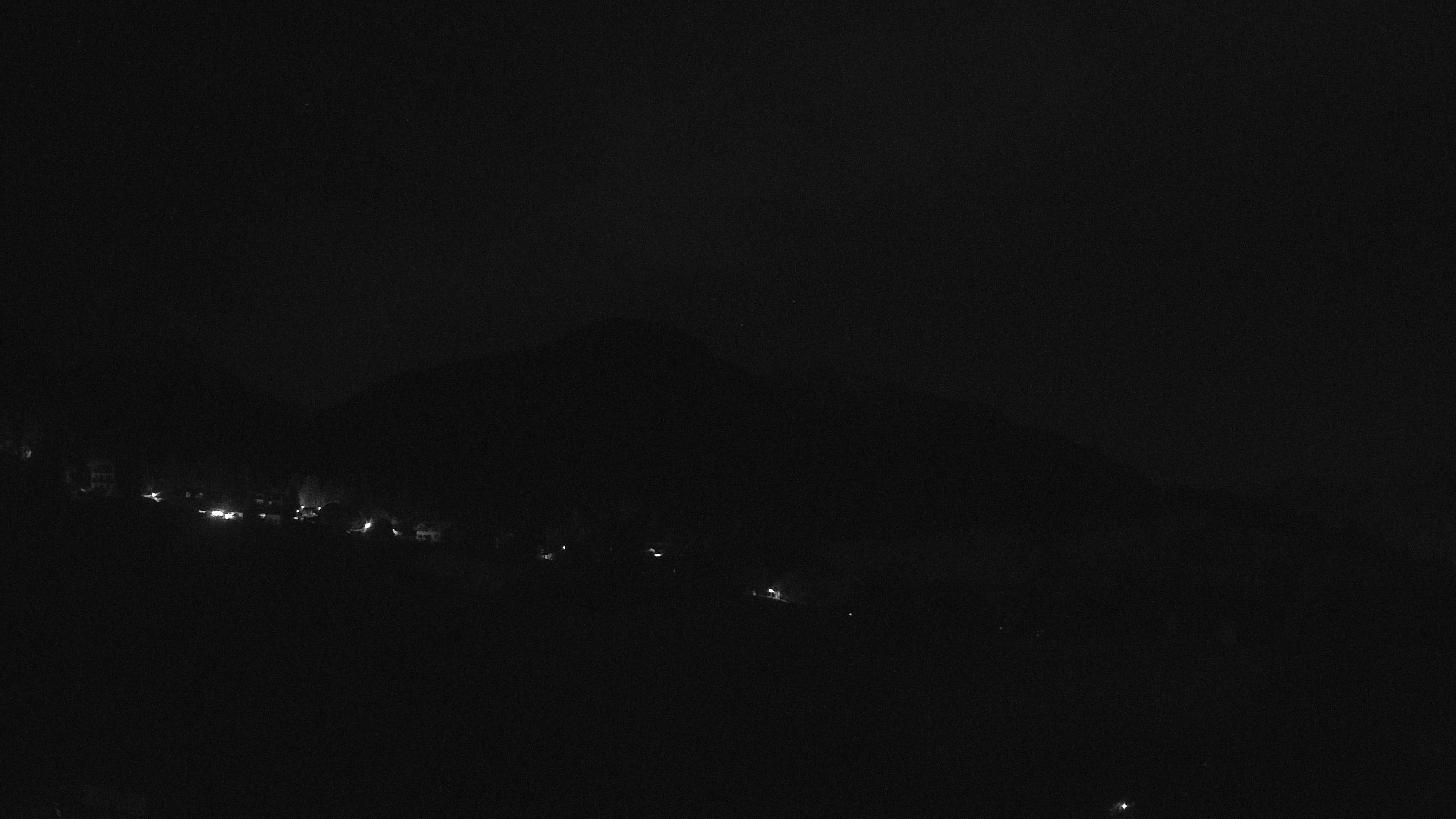 immagine della webcam nei dintorni di Cavalese: webcam Varena