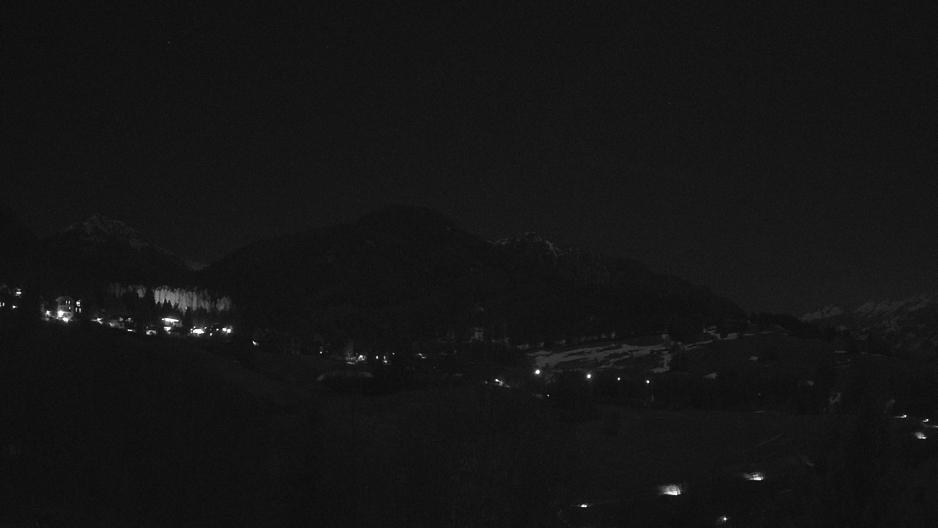 immagine della webcam nei dintorni di Cavalese: webcam Varena