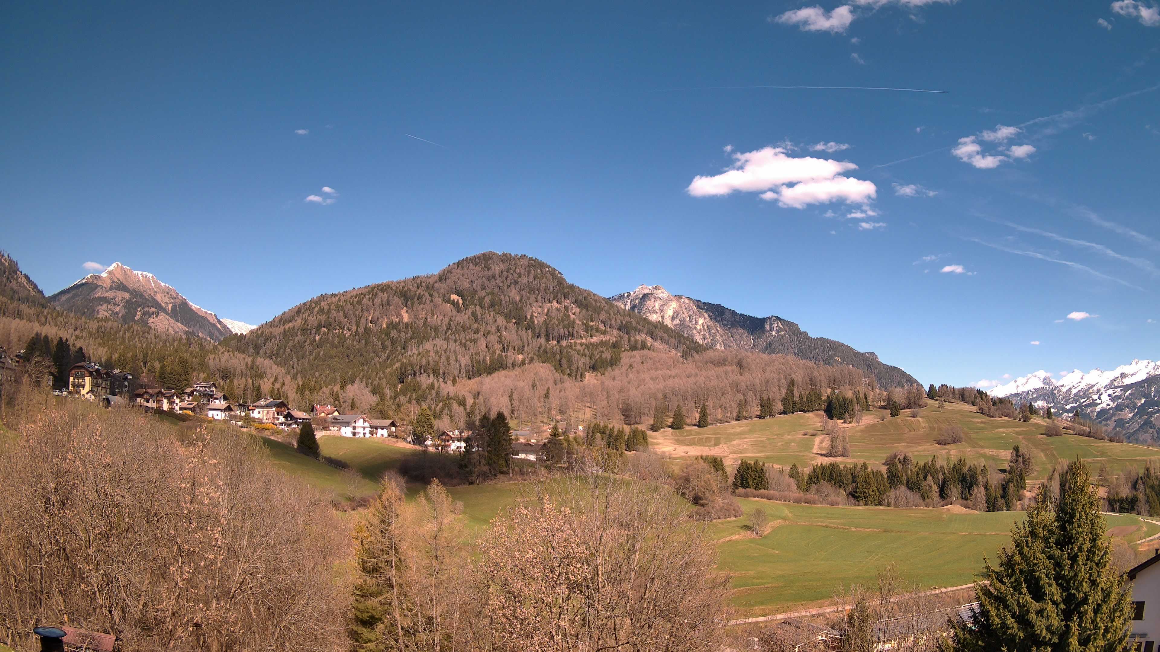 immagine della webcam nei dintorni di Alpe Cermis: webcam Varena