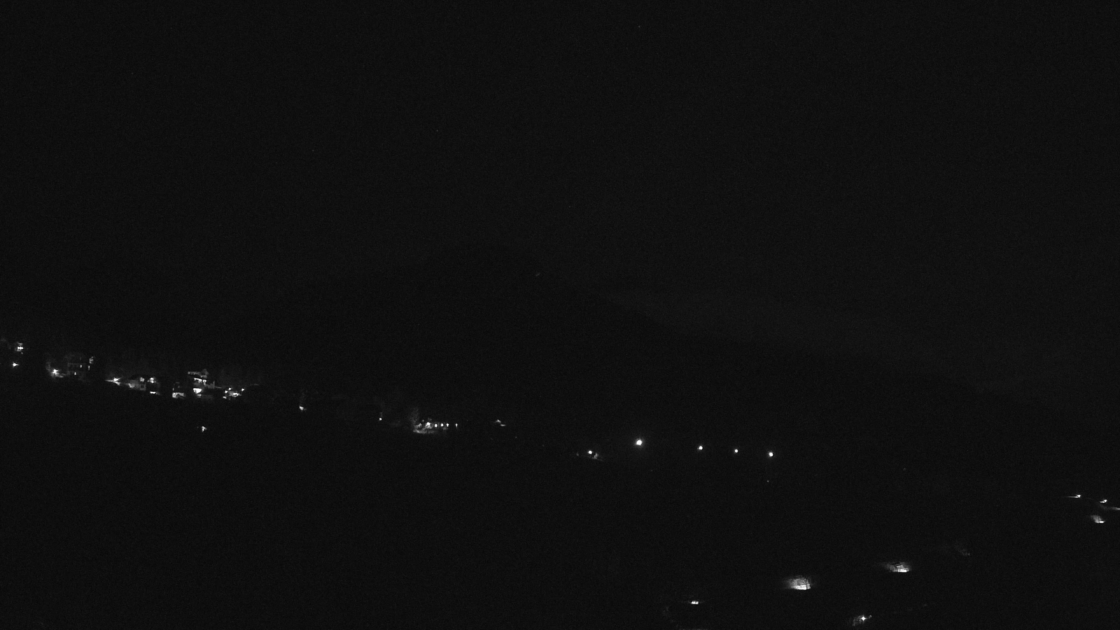 immagine della webcam nei dintorni di Cortaccia sulla Strada del Vino: webcam Varena