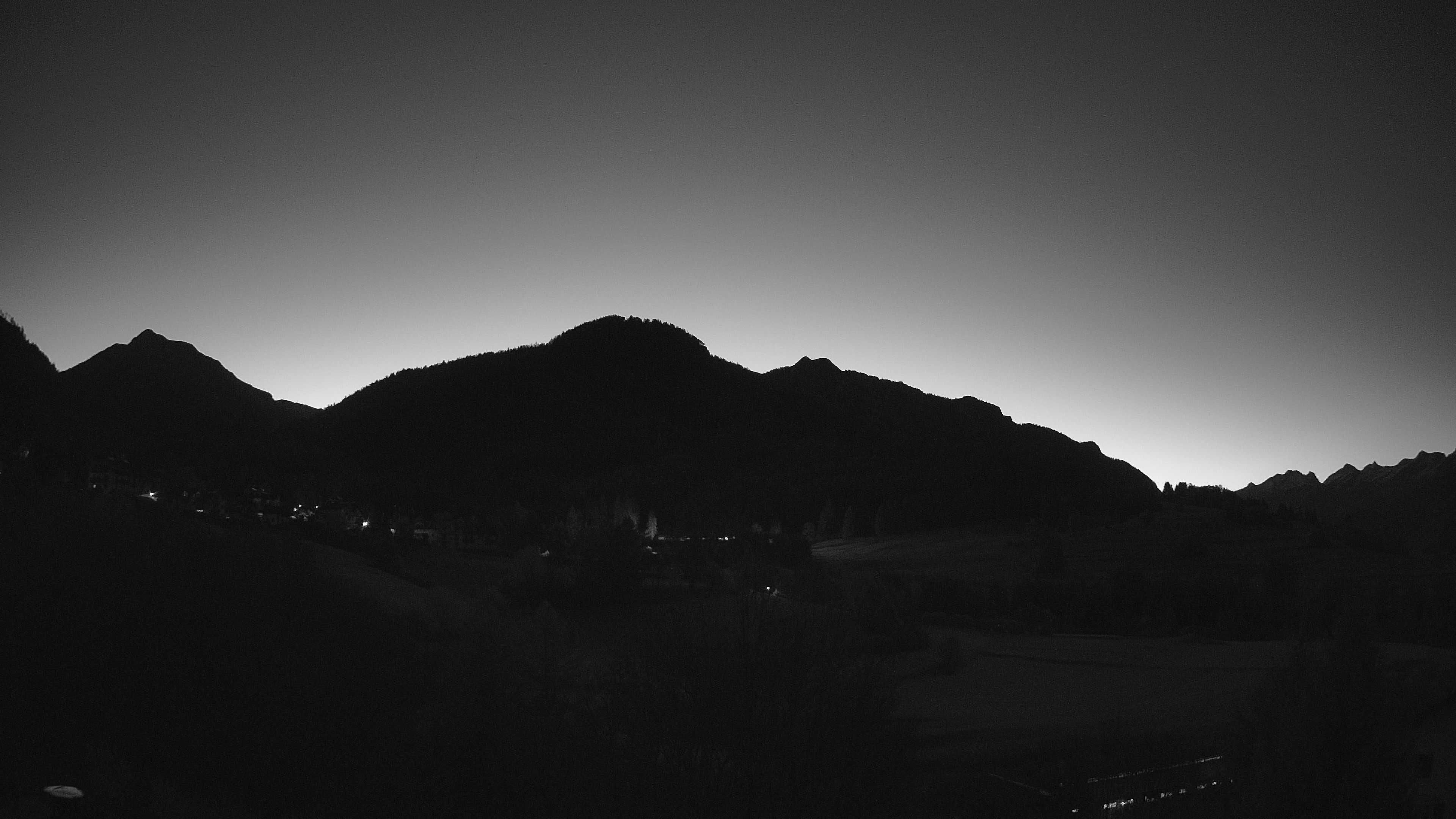 immagine della webcam nei dintorni di Tesero: webcam Varena