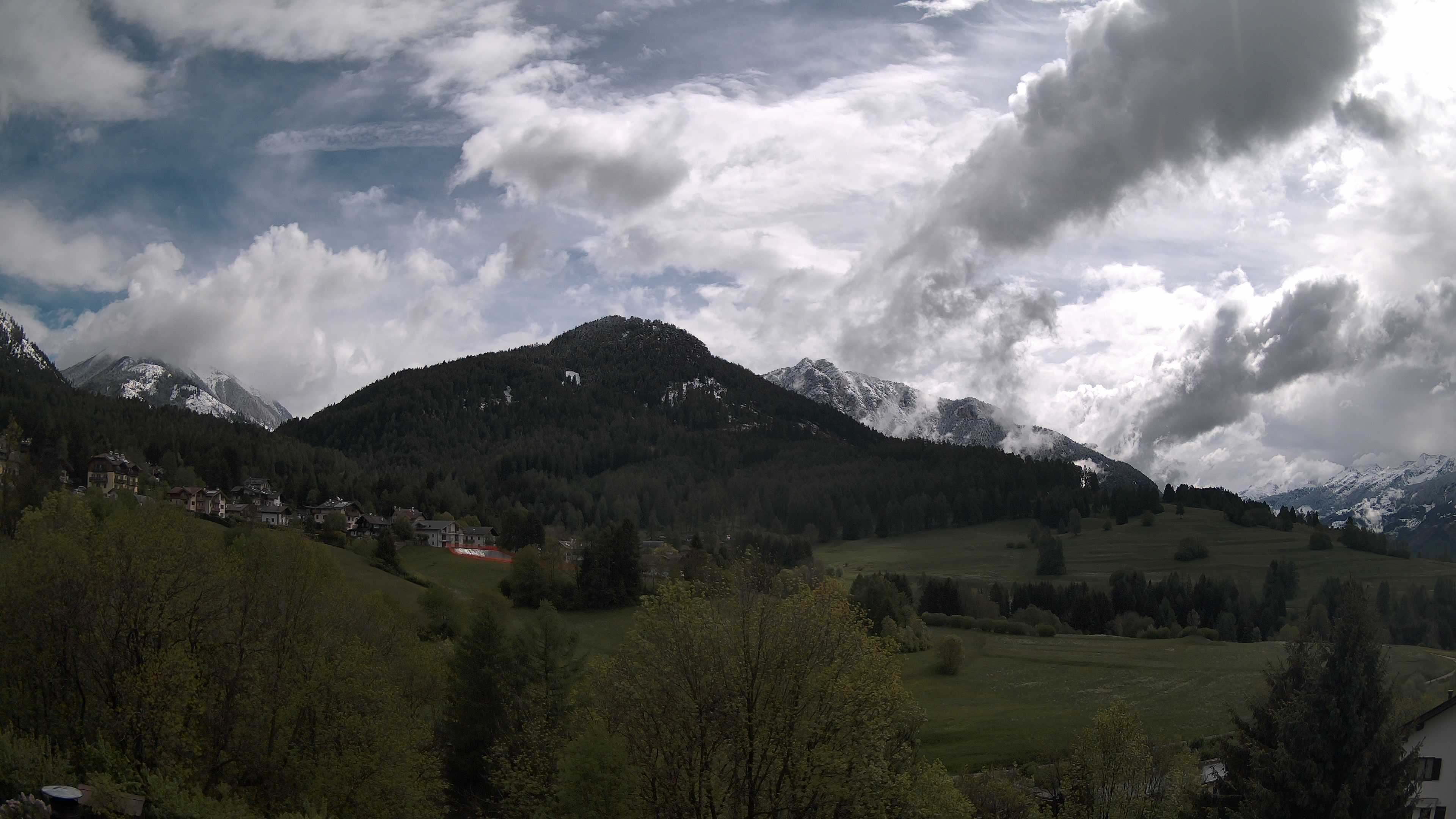immagine della webcam nei dintorni di Nova Ponente: webcam Varena