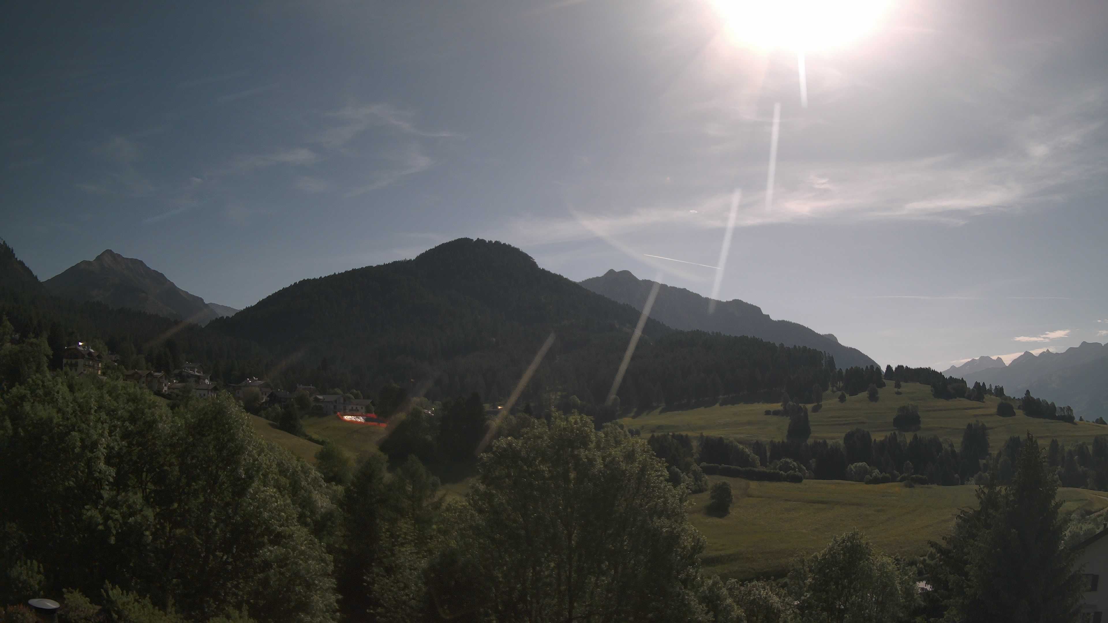 immagine della webcam nei dintorni di Cavalese: webcam Varena