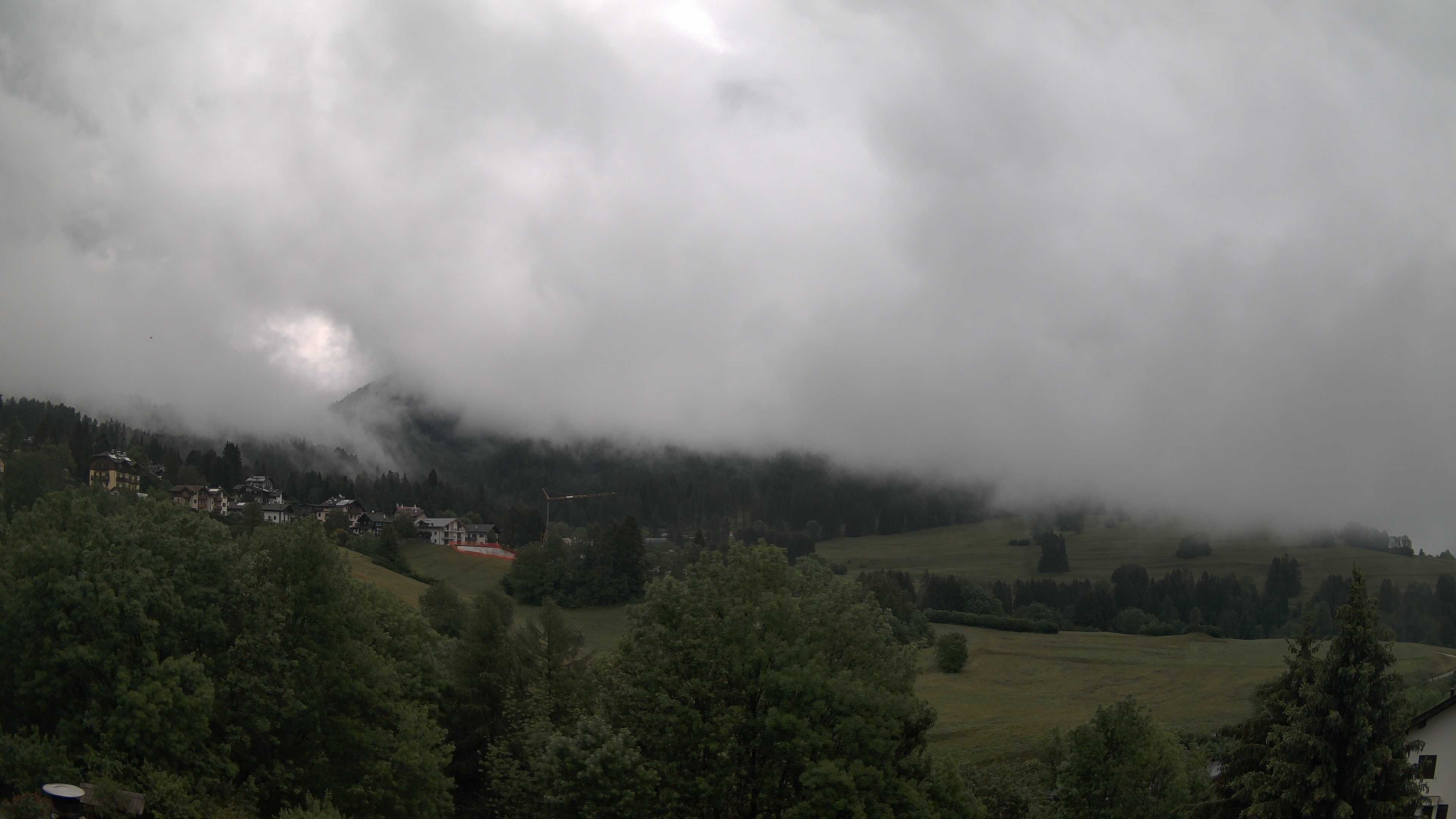 immagine della webcam nei dintorni di Predazzo: webcam Varena