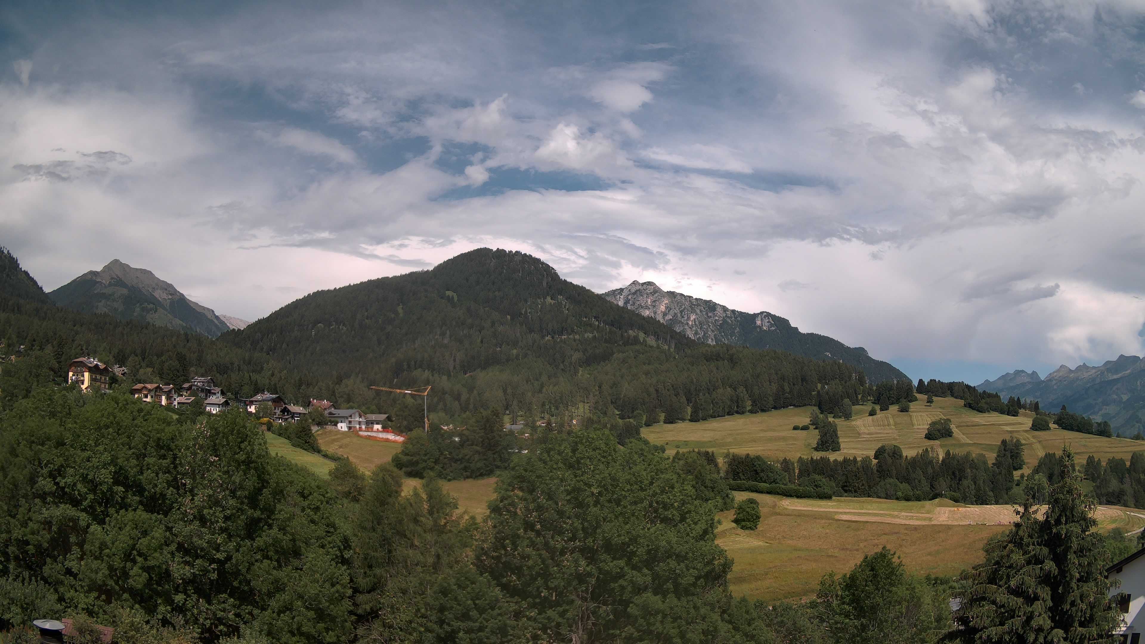 immagine della webcam nei dintorni di Pampeago: webcam Varena