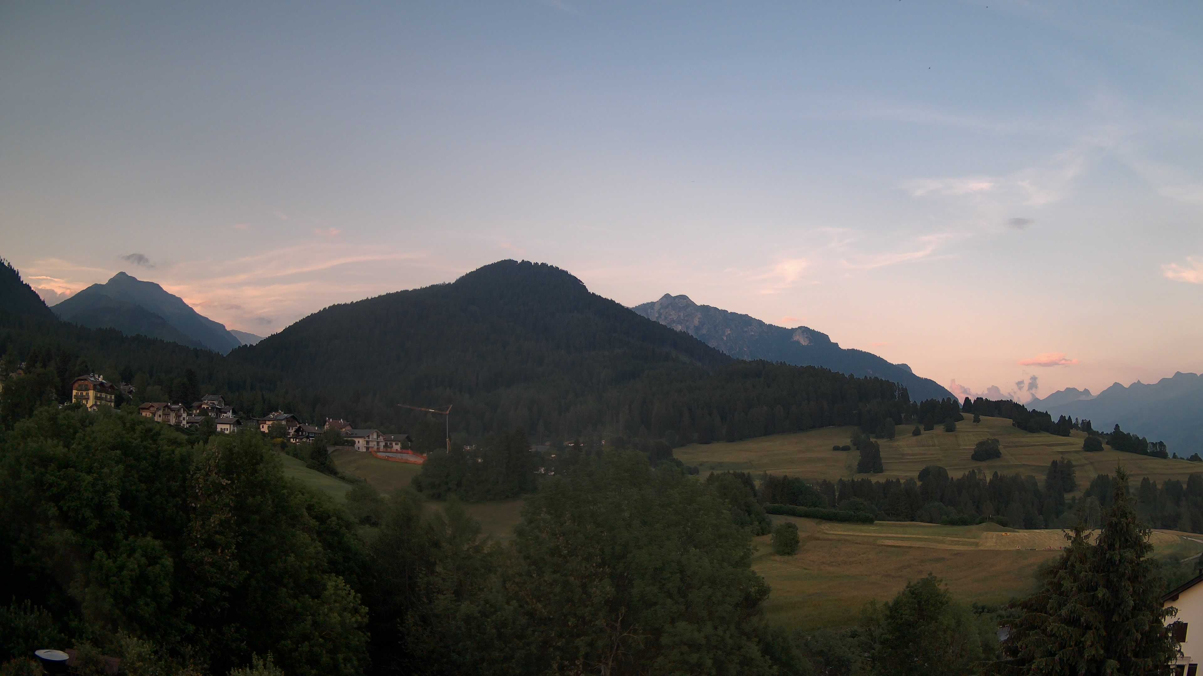 immagine della webcam nei dintorni di Nova Levante: webcam Varena