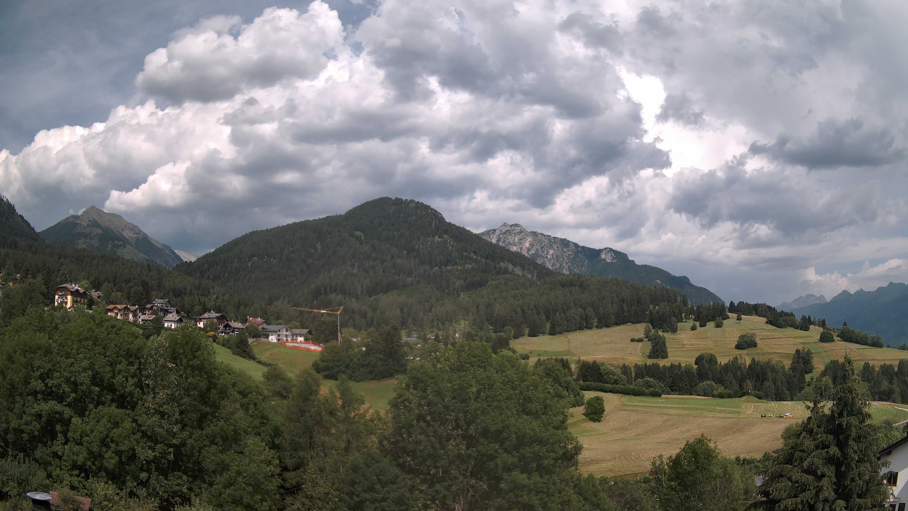 immagine della webcam nei dintorni di Nova Levante: webcam Varena